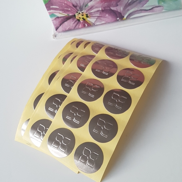 50 pcs BCBG Trademark Rare Gold Stickers 1" in - Picture 2 of 8